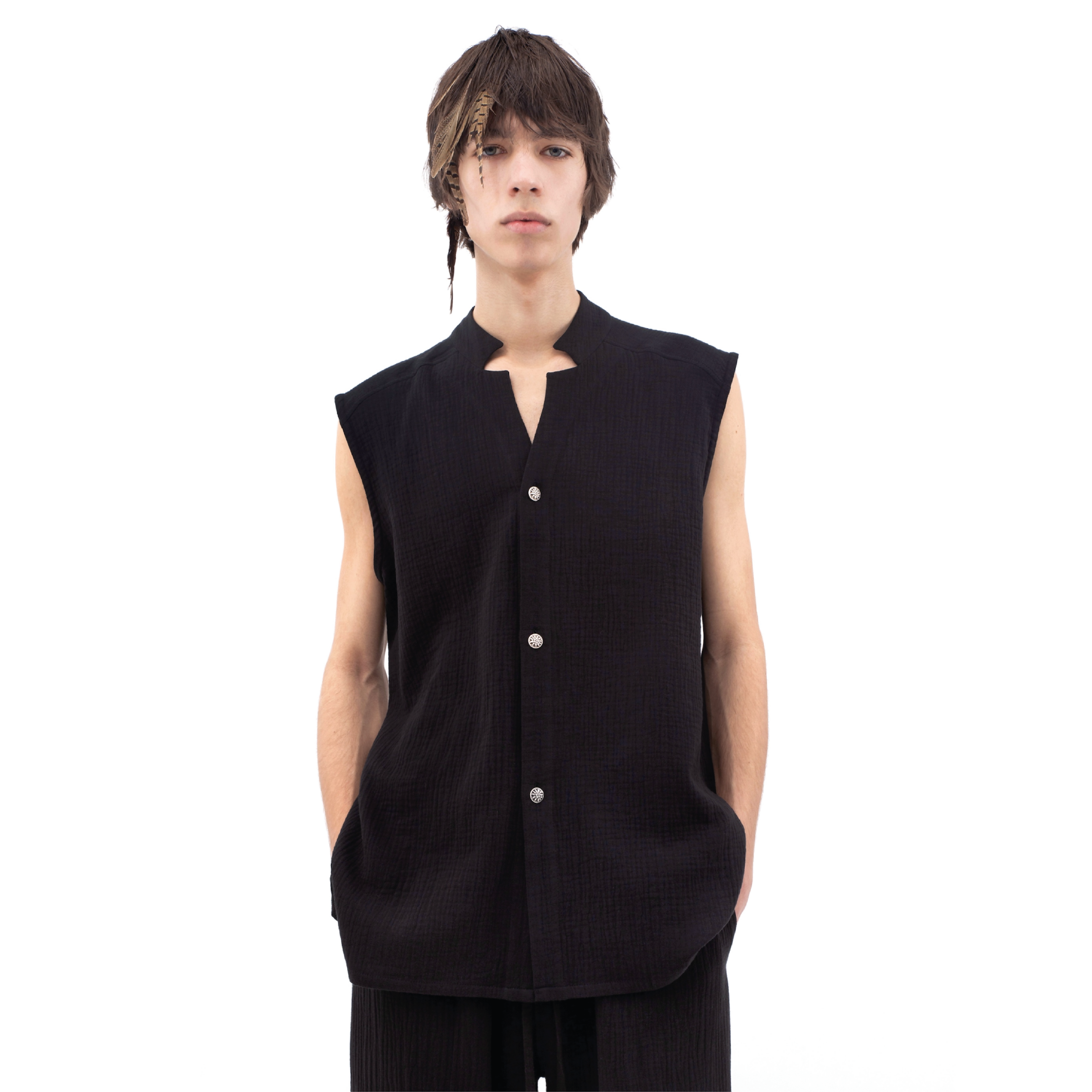 Sleeveless Muslin Shirt