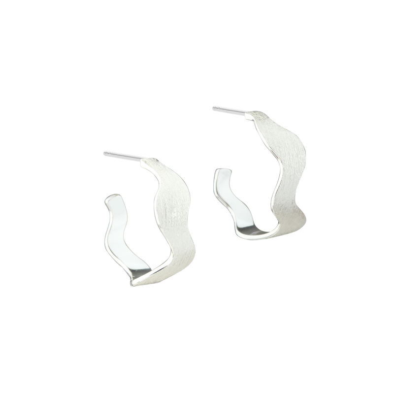 Dreamlit Wavy Hoop 14 Mm    Silver