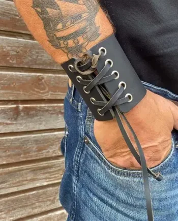 Rock Læderarmbånd Sort