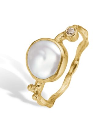 Zenith White Keshi Ring 52
