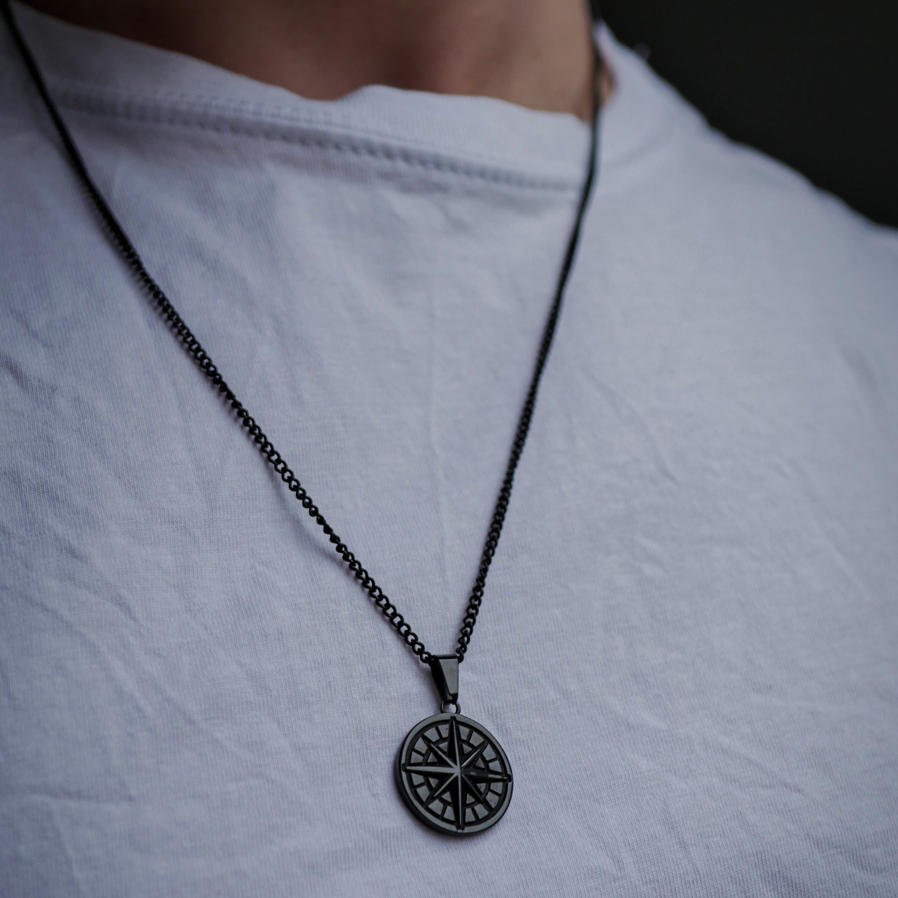 Compass Pendant      Sort  60 Cm Herre Northern Legacy