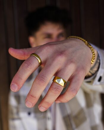 Kant Signet Ring  Guld  Str    Herre Northern Legacy