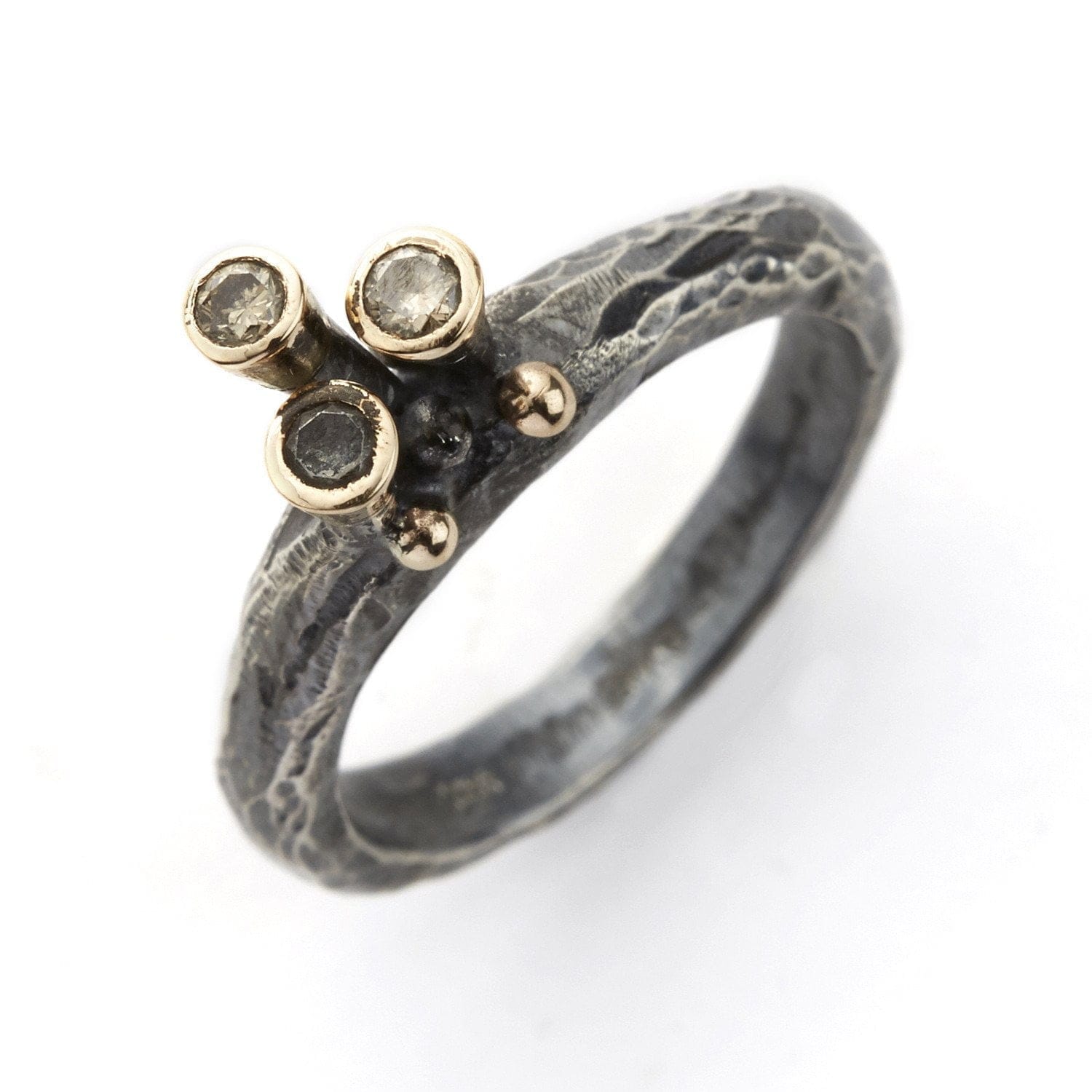 Ring Waldorf Towers 52