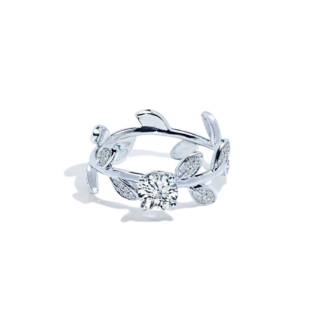 Serena Forlovelsesring Med Rund Safir Og Diamantblade   Hvidguld 14k Guld   66