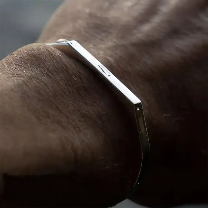 Steel Edge Bangle   Minimalistisk Herrearmbånd Pvd Belagt 18k    Mm