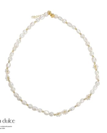 Wonderful Daisy Necklace   Golden